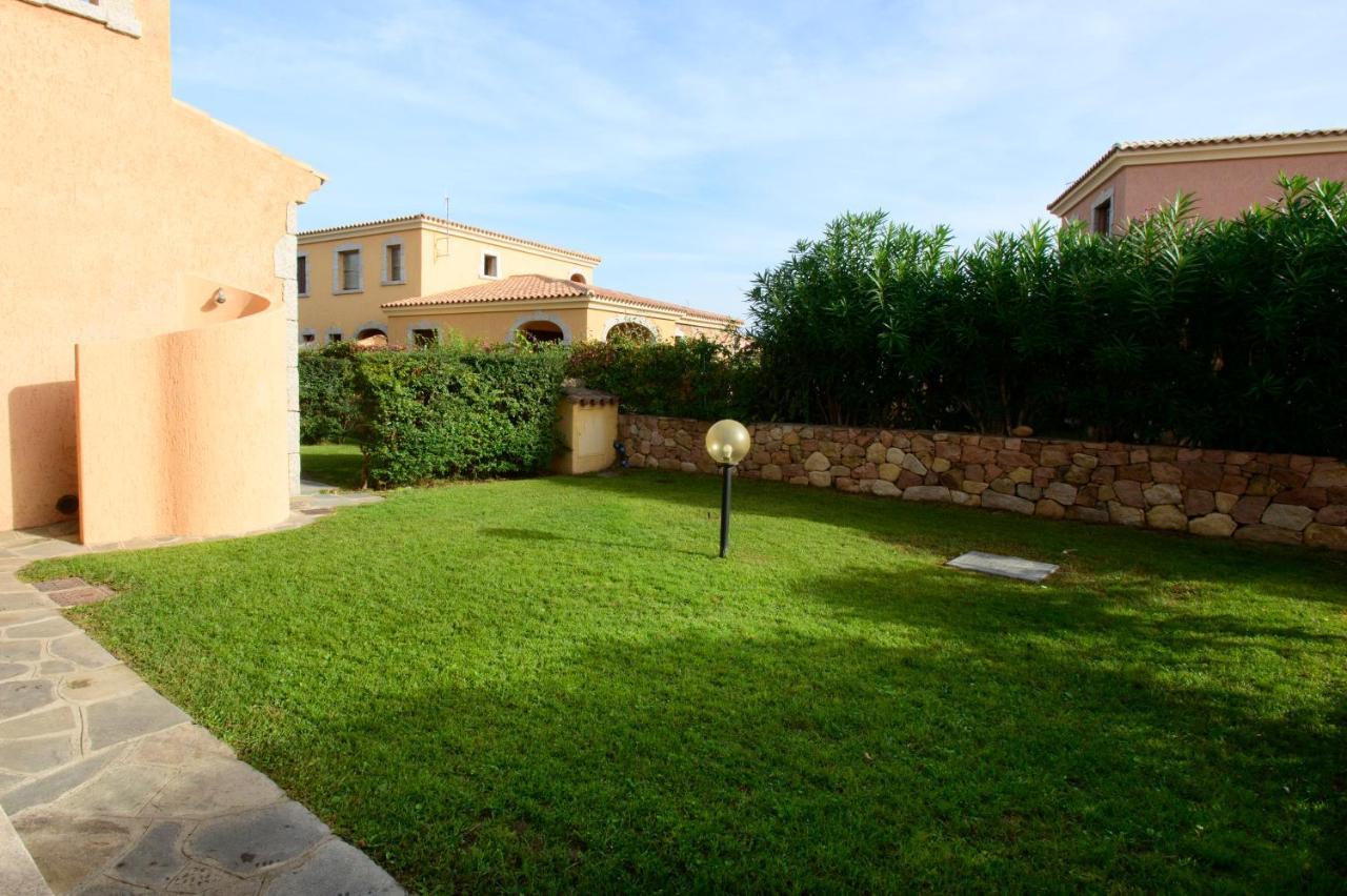 Ville Del Mar San Teodoro  Ngoại thất bức ảnh