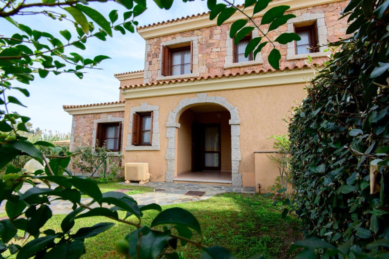 Ville Del Mar San Teodoro  Ngoại thất bức ảnh