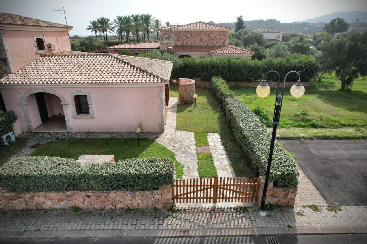 Ville Del Mar San Teodoro  Ngoại thất bức ảnh