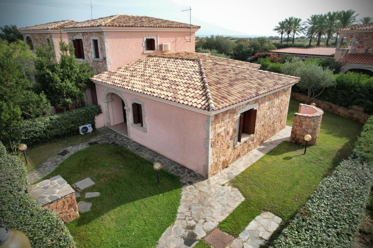 Ville Del Mar San Teodoro  Ngoại thất bức ảnh